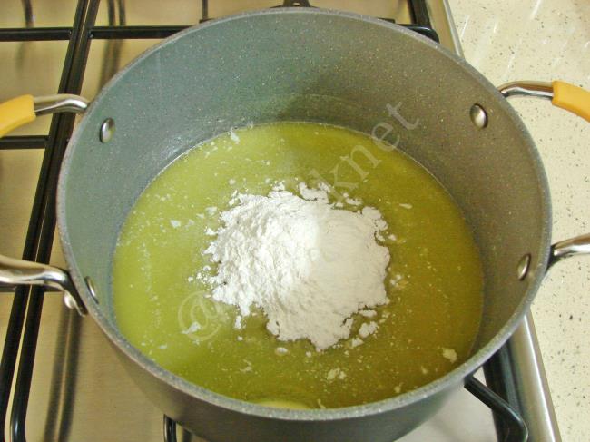 Unlu Tarhana Çorbası - Yapılışı (2/12) 