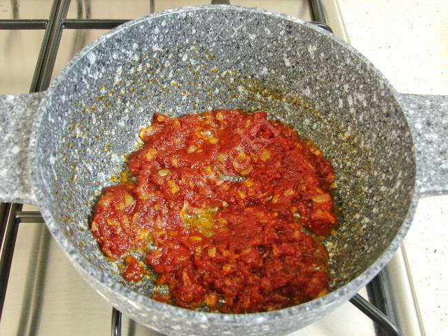 Kolay Ezogelin Çorbası - Yapılışı (4/12) 