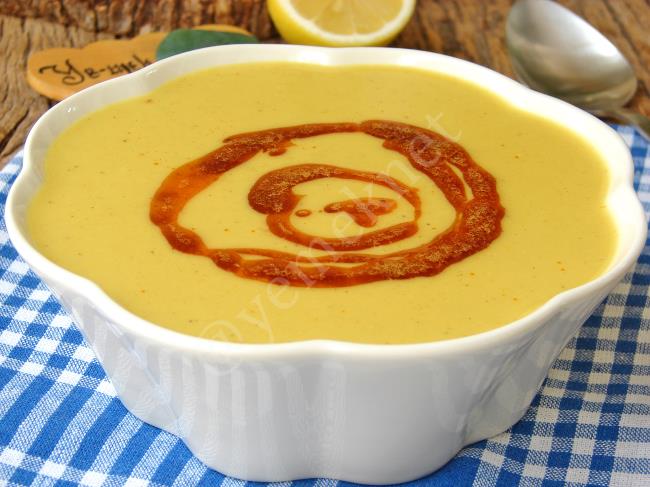 Her Kaşığında Lezzet Dolu, Nefis Bir Çorba Tarifi : Kolay Mercimek Çorbası