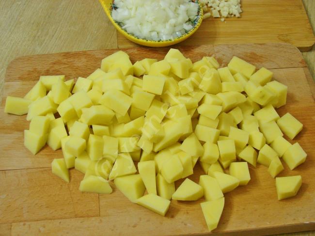 Pirinçli Patates Çorbası - Yapılışı (2/12) 