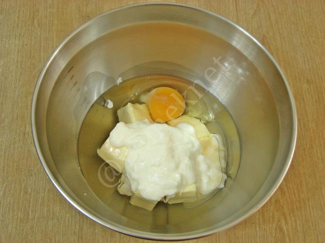 Ceviz Dolgulu İrmik Tatlısı - Yapılışı (5/16) 