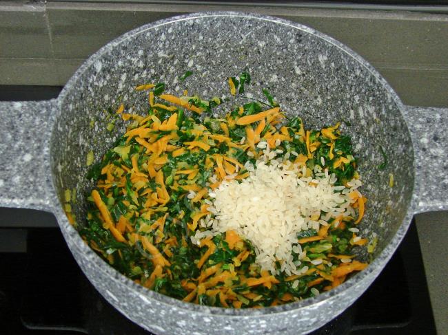 Havuçlu Ispanak Çorbası - Yapılışı (6/12) 