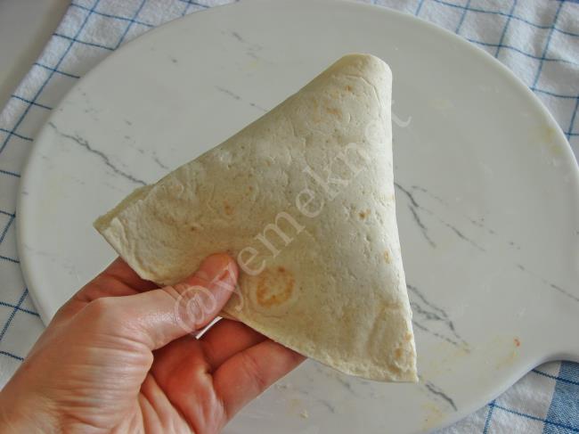 Tavuklu Wrap - Yapılışı (15/20) 