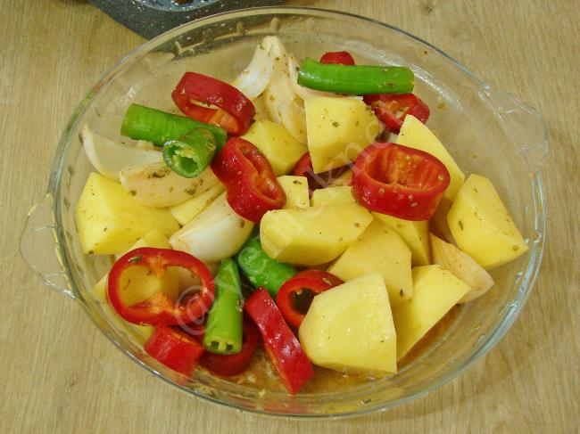 Fırında Soslu Somon Balığı - Yapılışı (7/12) 