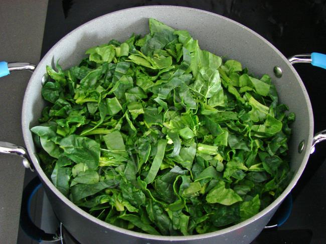 Kıymalı Ispanak Graten - Yapılışı (2/16) 