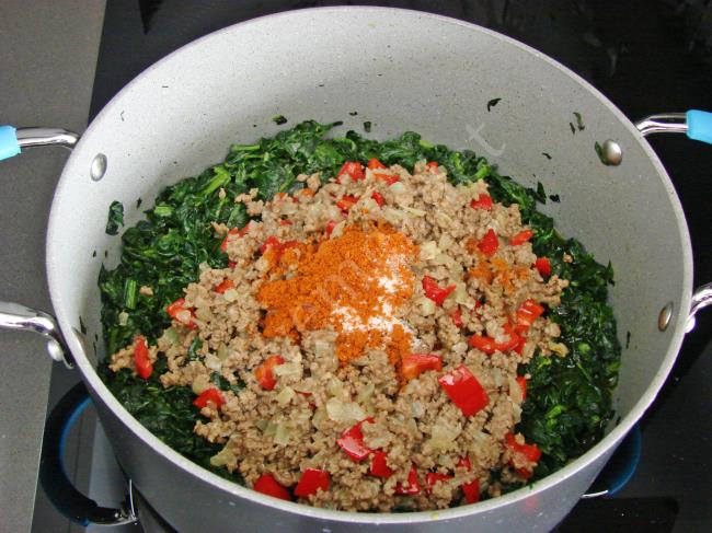 Kıymalı Ispanak Graten - Yapılışı (7/16) 