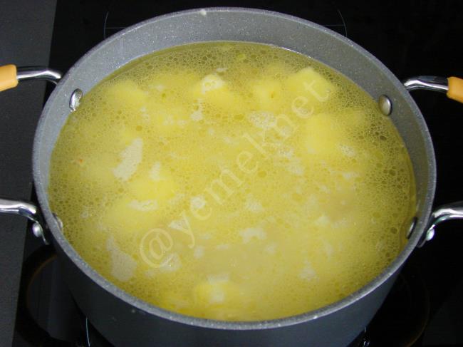 Kremalı Patates Çorbası - Yapılışı (6/12) 