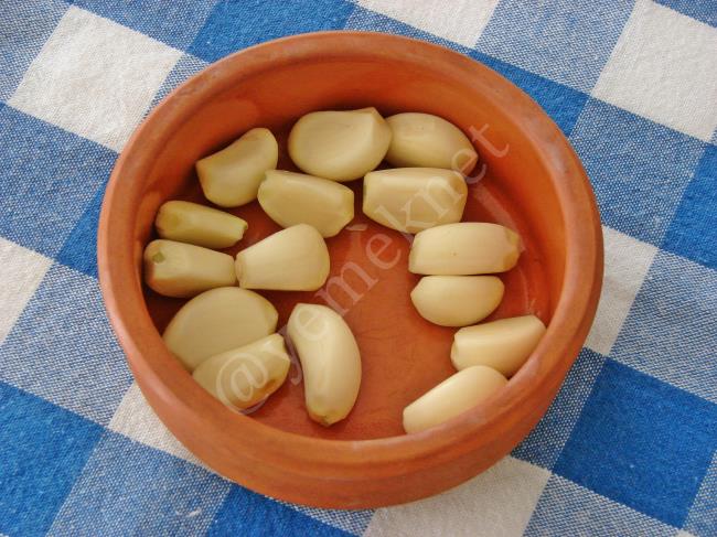 Sarımsak Mezesi - Yapılışı (2/12) 