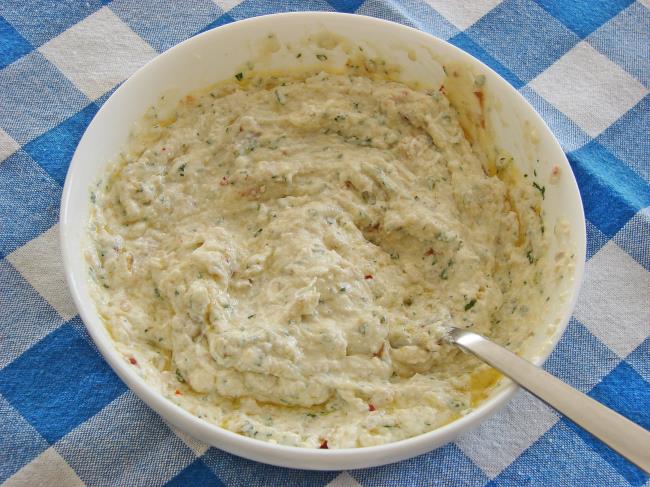 Sarımsak Mezesi - Yapılışı (8/12) 