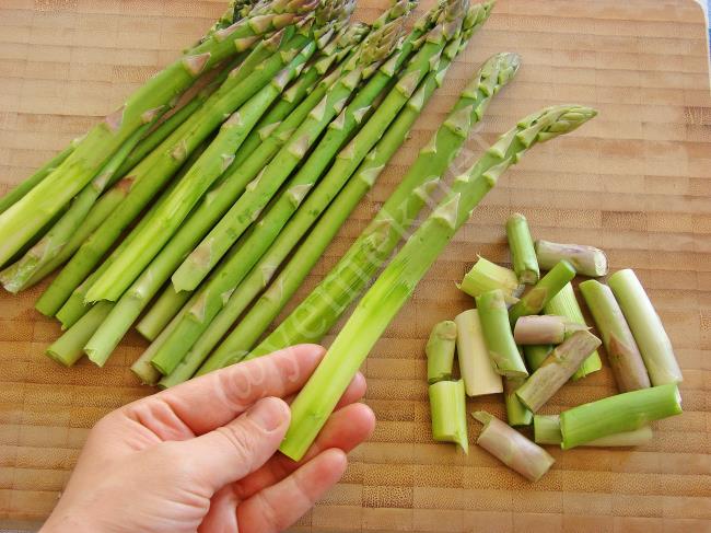 Tavada Kuşkonmaz - Yapılışı (5/12) 