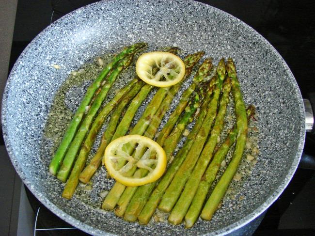 Tavada Kuşkonmaz - Yapılışı (8/12) 