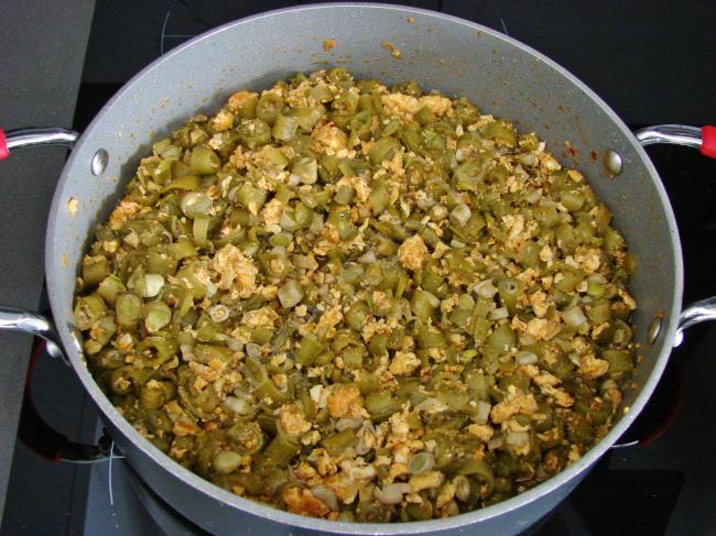 Yumurtalı Bakla Kavurması - Yapılışı (10/12) 