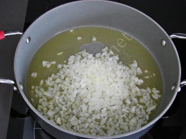 Yumurtalı Bakla Kavurması - Yapılışı (4/12) 