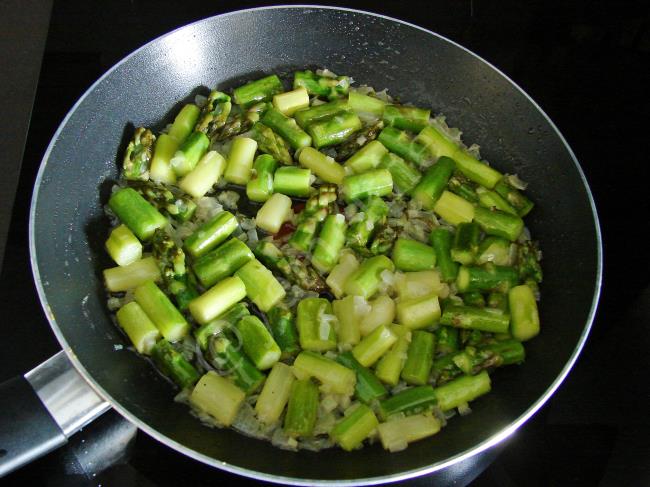 Yumurtalı Kuşkonmaz - Yapılışı (7/12) 