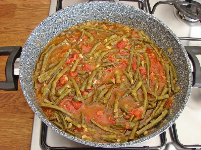 Ege Usulü Taze Börülce Yemeği - Yapılışı (9/12) 