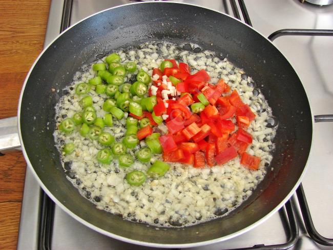 Nohutlu Yumurta - Yapılışı (3/8) 