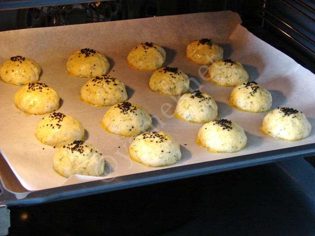 Patatesli Mayasız Poğaça - Yapılışı (10/12) 