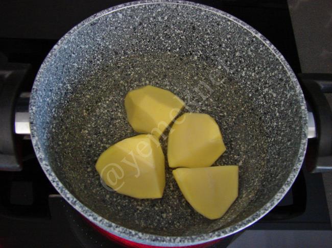 Patatesli Mayasız Poğaça - Yapılışı (2/12) 