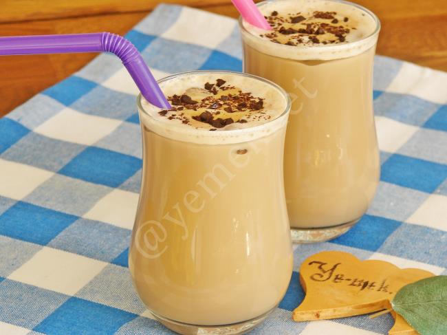 Buzlu Soğuk Kahve - Yapılışı (5/8) 