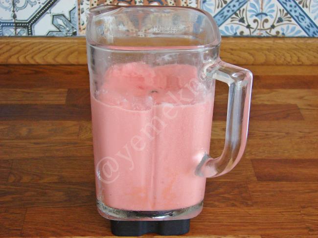 Karpuzlu Dondurma - Yapılışı (5/8) 