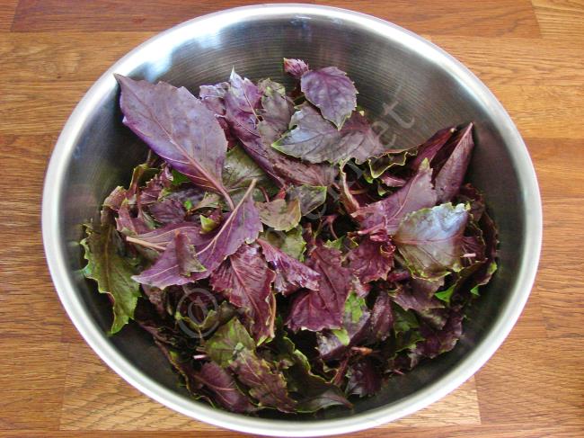 Limonlu Reyhan Şerbeti - Yapılışı (2/8) 