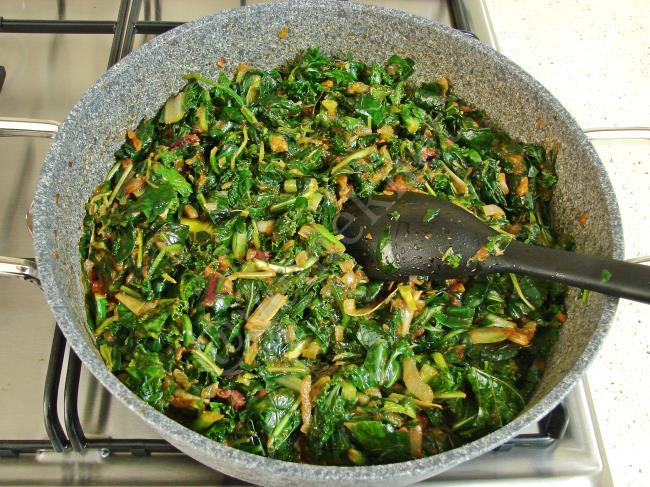 Nohutlu Ot Yemeği - Yapılışı (6/12) 