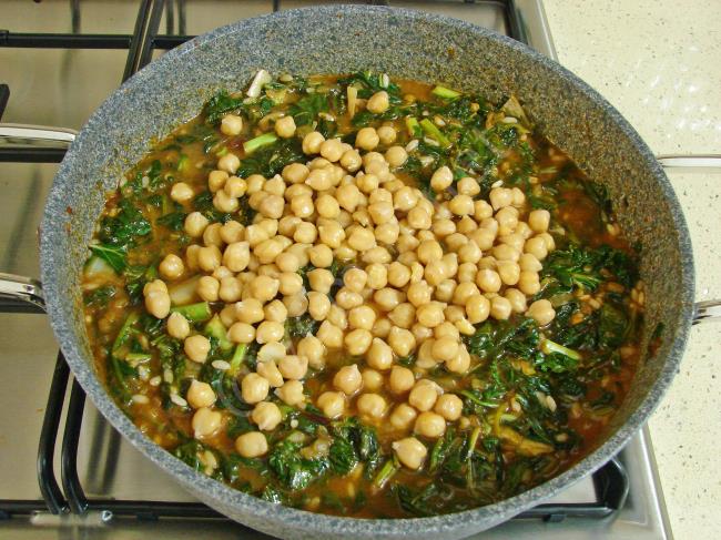 Nohutlu Ot Yemeği - Yapılışı (8/12) 