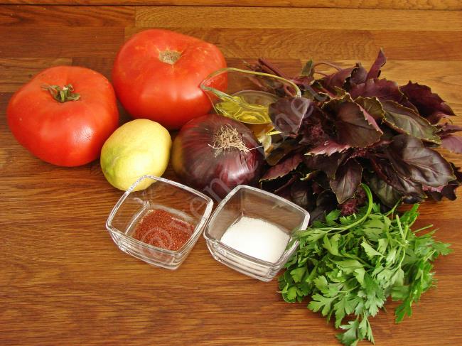 Reyhan Salatası - Yapılışı (1/8) 