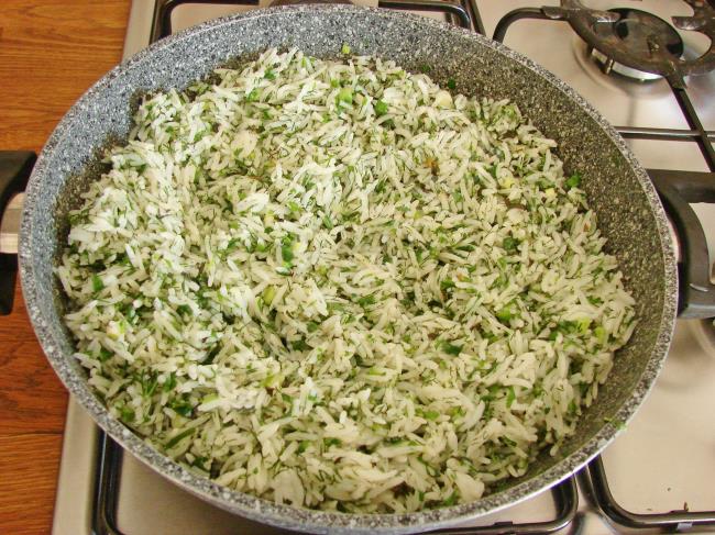 Zeytinyağlı Yeşil Pilav - Yapılışı (9/12) 