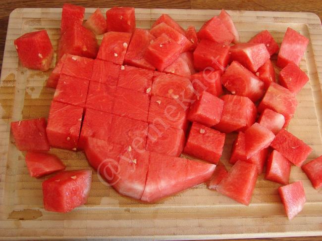 Karpuzlu Milkshake - Yapılışı (2/8) 