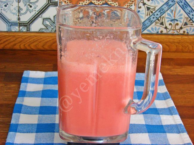 Karpuzlu Milkshake - Yapılışı (6/8) 