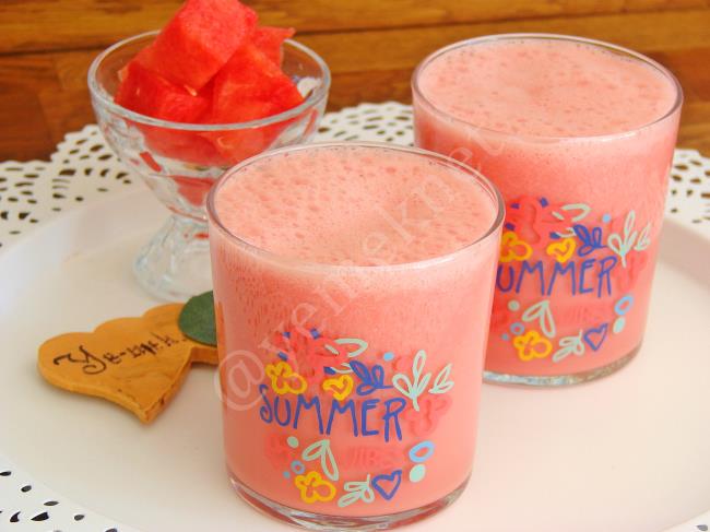 Karpuzlu Smoothie - Yapılışı (8/8) 