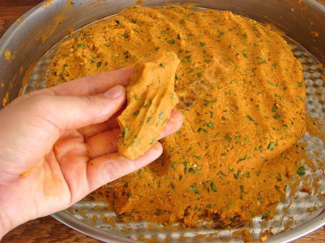 Klasik Mercimek Köftesi - Yapılışı (14/16) 