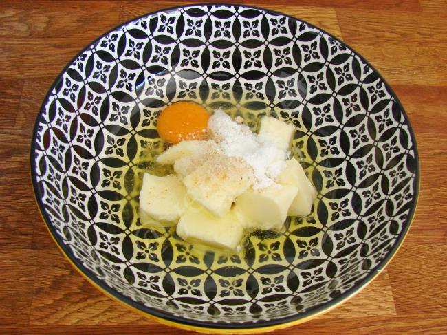 Mahlepli Tuzlu Kurabiye - Yapılışı (2/12) 