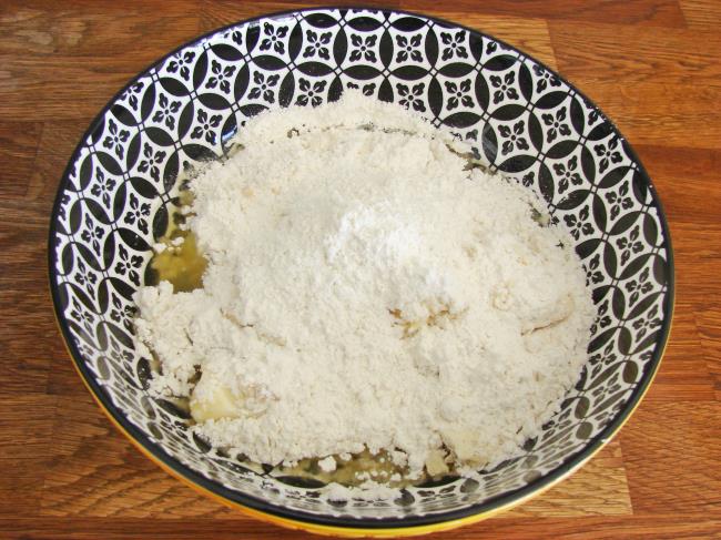 Mahlepli Tuzlu Kurabiye - Yapılışı (3/12) 