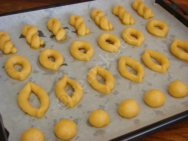 Mahlepli Tuzlu Kurabiye - Yapılışı (7/12) 