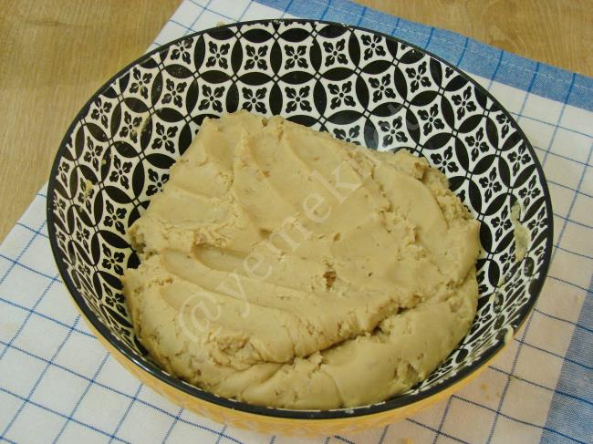 Sıvı Yağlı Tahinli Kurabiye - Yapılışı (7/12) 