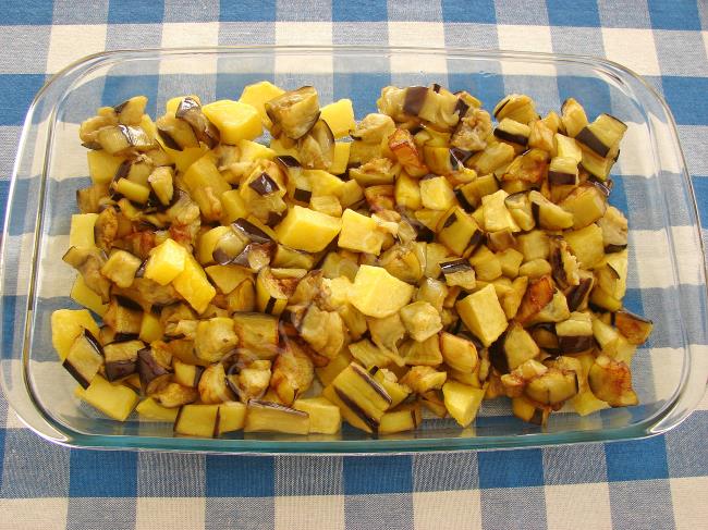 Beşamel Soslu Musakka - Yapılışı (10/16) 