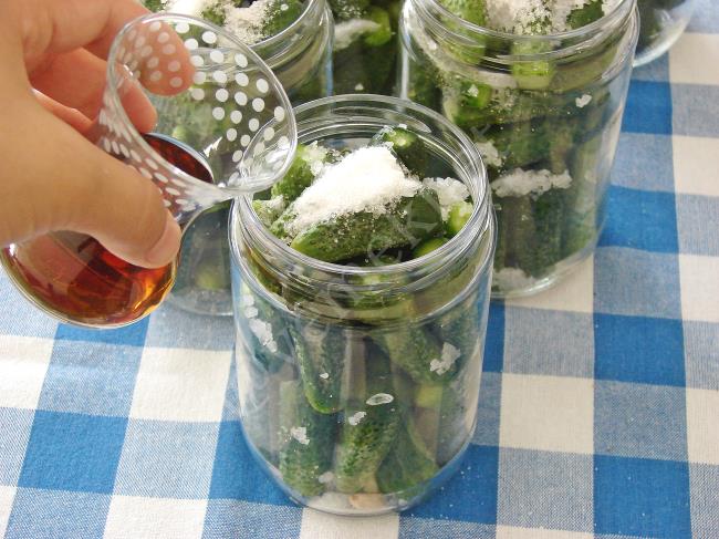 Kornişon Salatalık Turşusu - Yapılışı (8/12) 