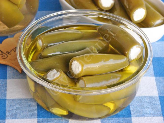 Hazır Satılanlardan Çok Daha Lezzetli Ve Kütür Kütür Oldu : Peynir Dolgulu Jalapeno Biber Turşusu