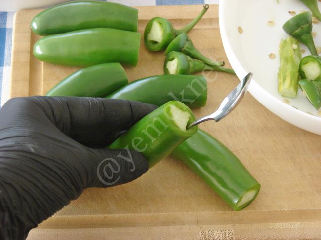 Peynir Dolgulu Jalapeno Biber Turşusu - Yapılışı (3/16) 