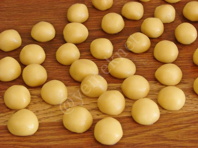 Sirkeli Susamlı Kurabiye - Yapılışı (6/12) 