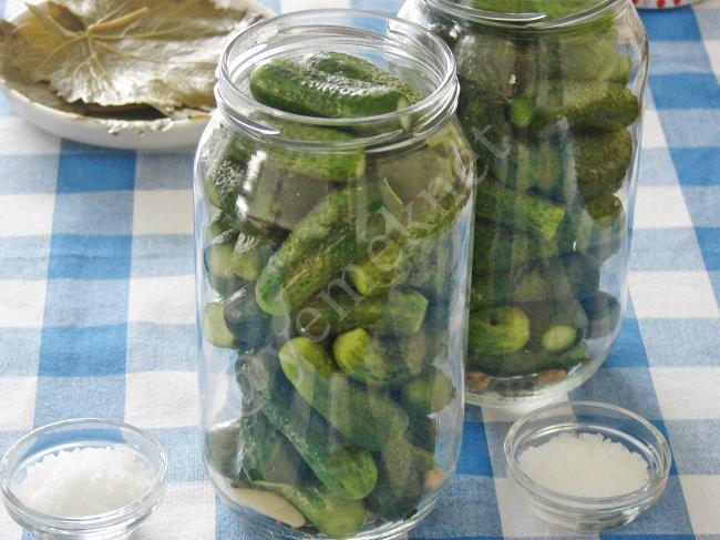 Sirkesiz Limonsuz Kornişon Turşusu - Yapılışı (6/12) 