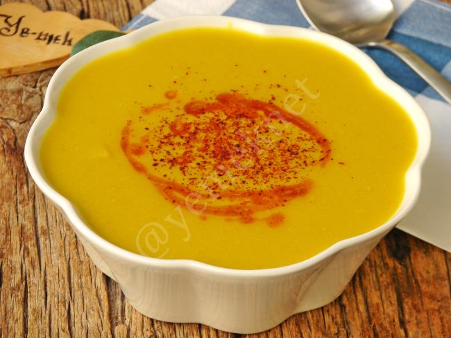 Zerdeçallı Nohut Çorbası