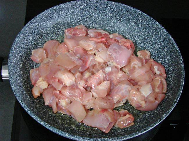 Fırında Beşamel Soslu Tavuk - Yapılışı (3/16) 