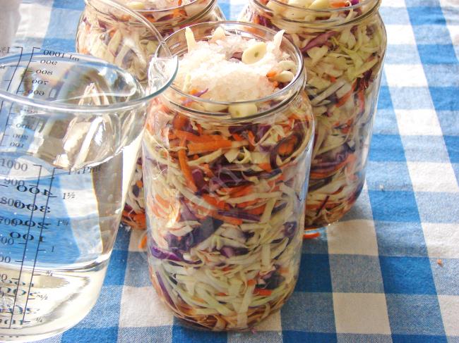 Karışık Lahana Turşusu - Yapılışı (9/12) 