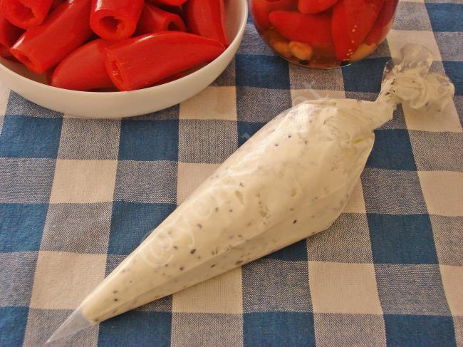 Peynirli Biber Turşusu - Yapılışı (17/20) 