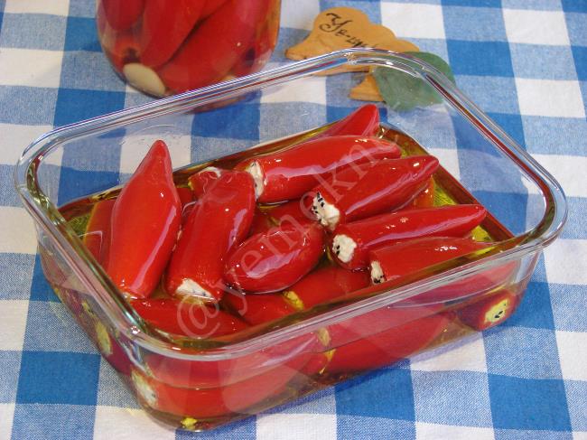 Peynirli Biber Turşusu - Yapılışı (19/20) 