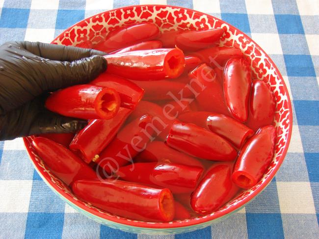 Peynirli Biber Turşusu - Yapılışı (4/20) 