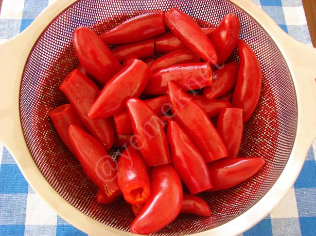 Peynirli Biber Turşusu - Yapılışı (5/20) 